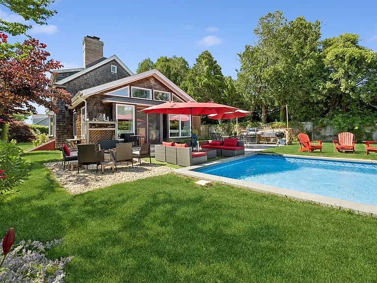 24 Pleasant Ln — Photo 9