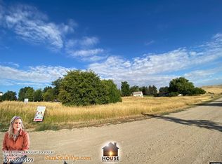 39 Ridgewater Ln, Douglas, WY 82633