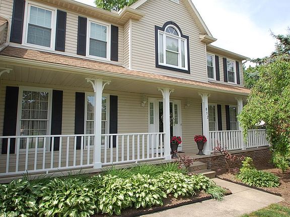3rd image of 812 Ashbrooke Way
