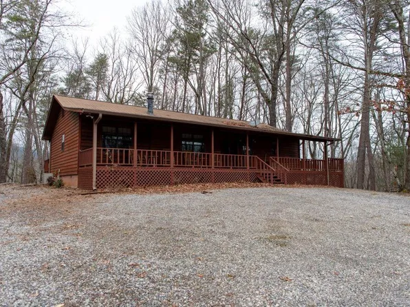 490 Skunk Hollow Rd, Sautee Nacoochee, GA 30528