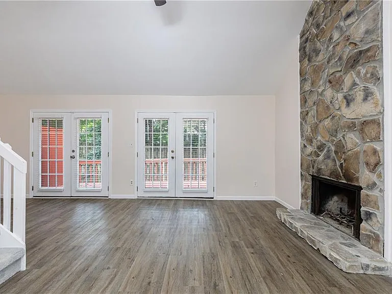 1248 Falling Water Dr SE — Photo 11