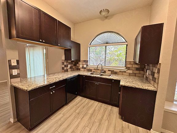 2nd image of 10206 Barron Fld