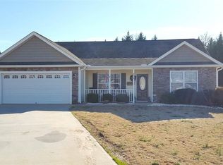 218 Legacy Dr, Inman, SC 29349
