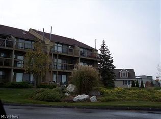 505-A3 W Lakeshore Dr, Pt Clinton, OH 43452