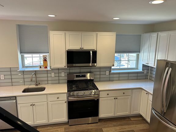 Bright and sunny kitchen