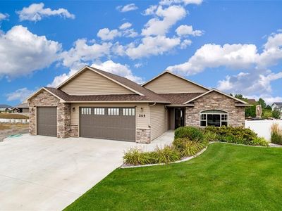 2115 Lake Hills Dr, Billings, MT, 59105