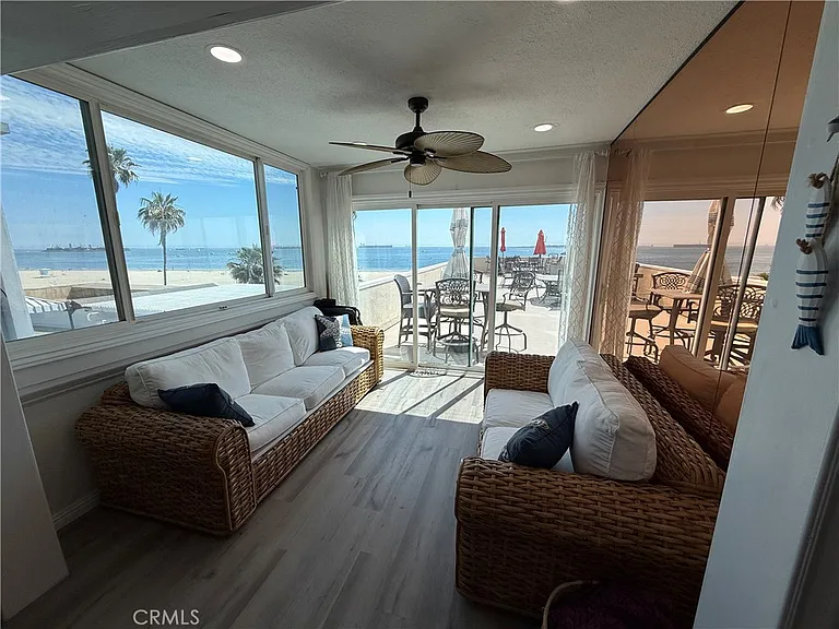 1174 E Ocean Blvd #10 — Photo 32