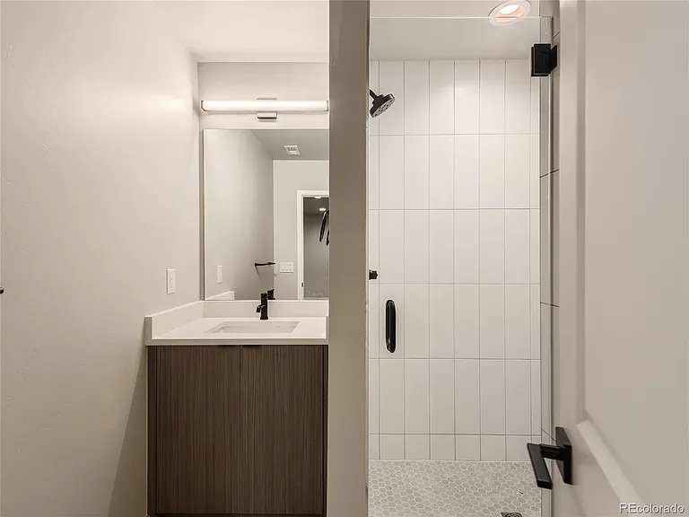 2605 W 40th Ave — Photo 18