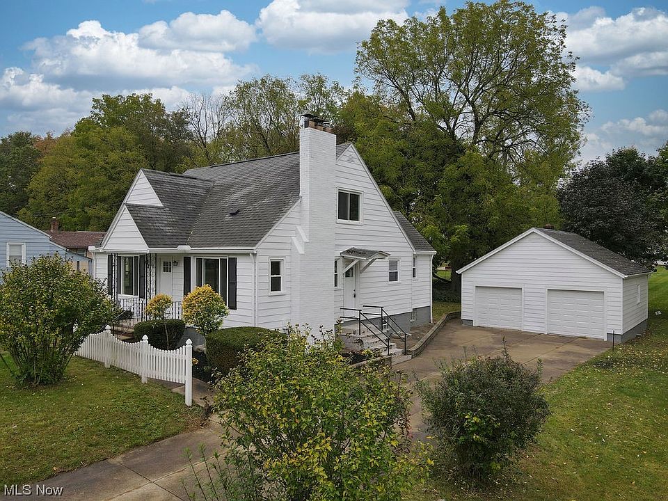 2105 Delaware Ave, Akron, OH 44312 Zillow