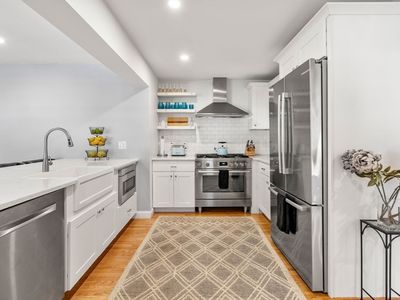 42 Myrtle Ave, Newburyport, MA, 01950