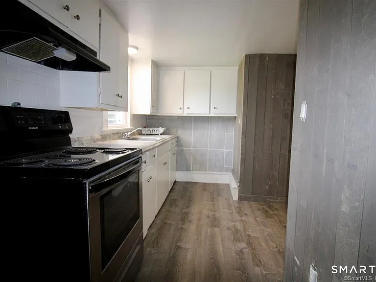 525 Boston Post Rd #1 — Photo 15
