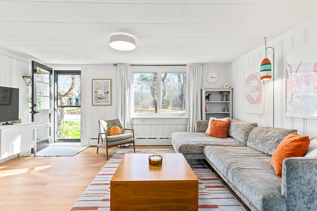 2 bed, 780 sqft, $2,500 — Photo 1