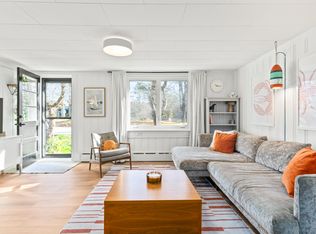 339 W Elm St, Yarmouth, ME 04096