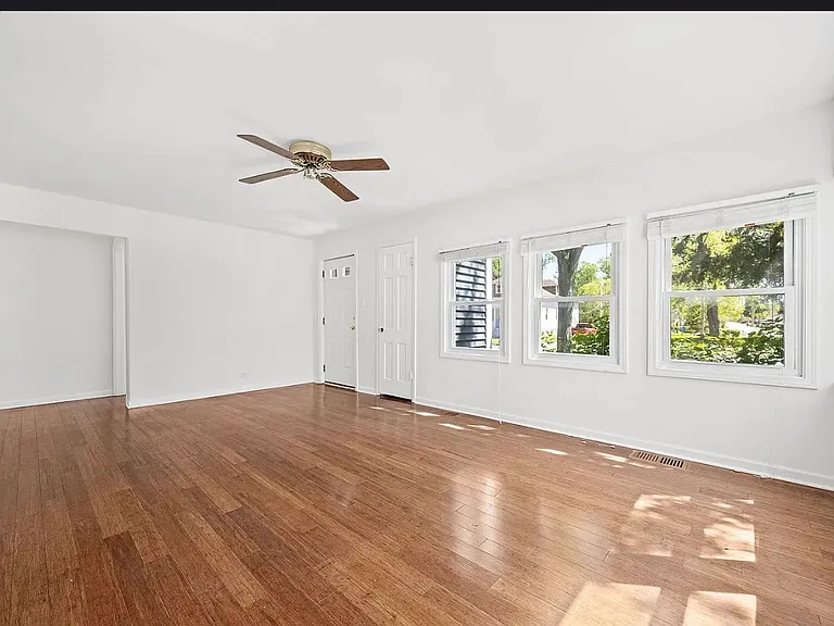 630 Wilson St — Photo 4