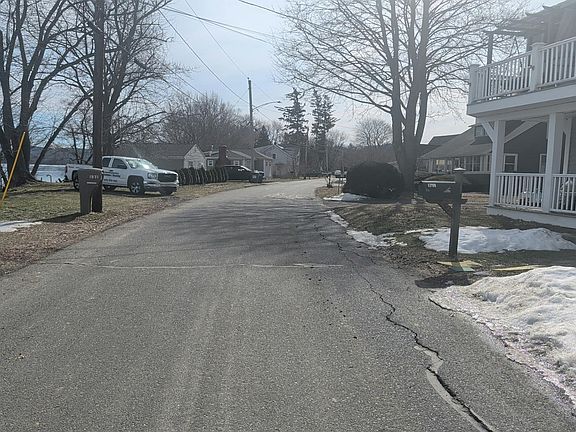 5th image of 129 Riverbank Rd