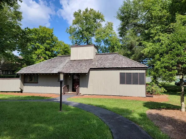 7 Crown Cir, Kingsport, TN 37660