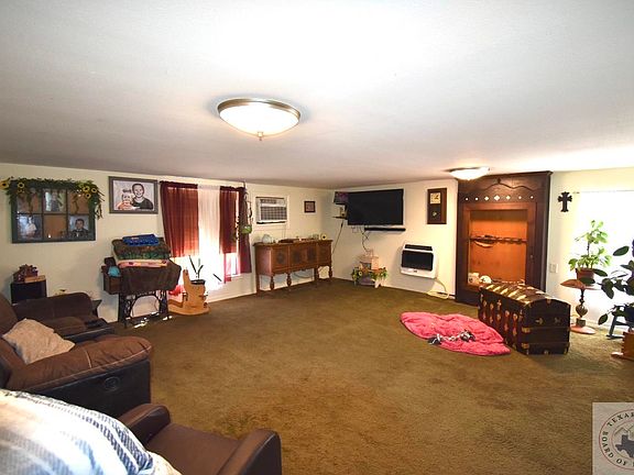 5th image of 106 Redwater Blvd W