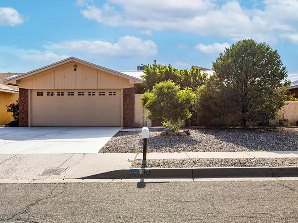 821 Omaha St NE, Albuquerque, NM 87123