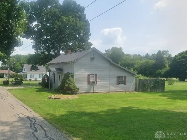 9838 Arch St, Germantown, OH 45327