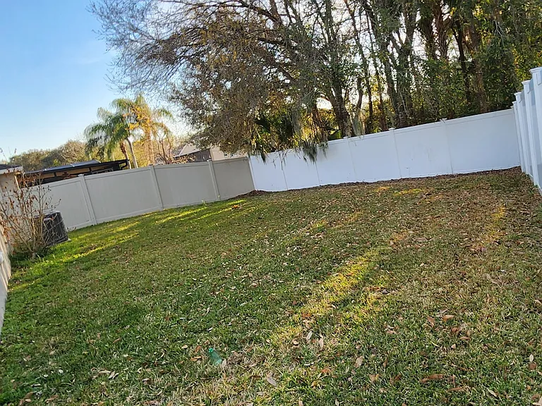 530 Wellesly St — Photo 5