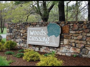 7218 Woods Crossing Dr, Roanoke, VA 24018