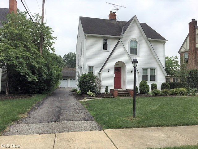 1st image of 179 Stanford Dr