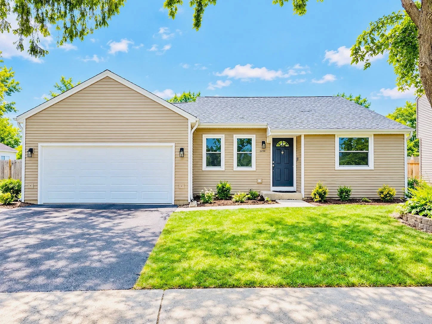3 bed, 1374 sqft, $3,000 — Photo 1