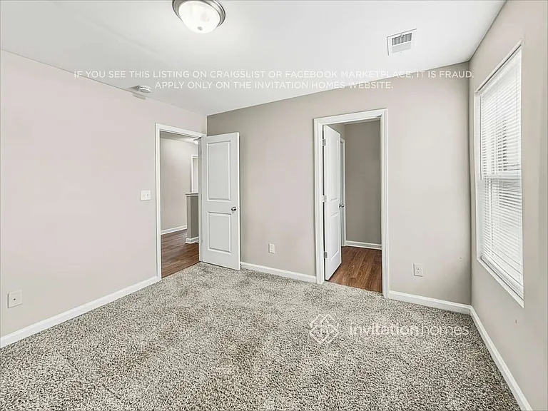 657 Armitage Way — Photo 20