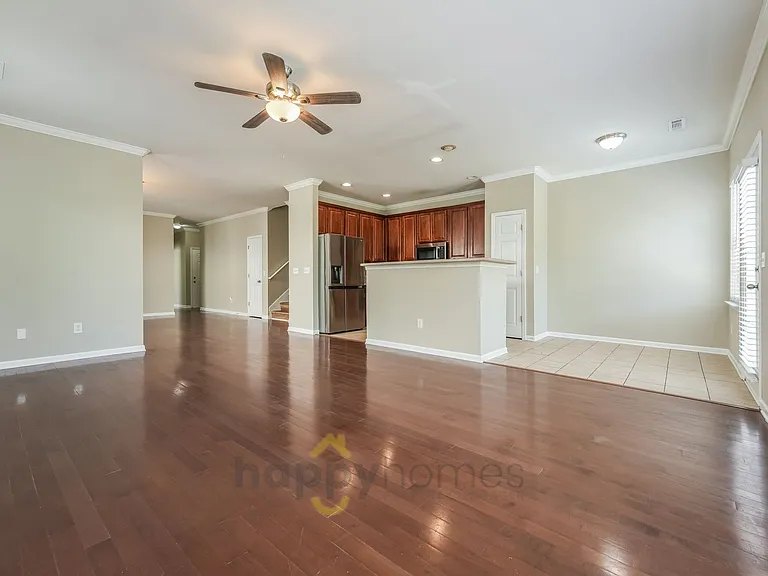 231 Xavier St — Photo 8