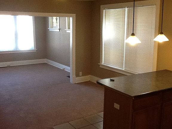 2nd image of 1828 Allen Ave APT 1E