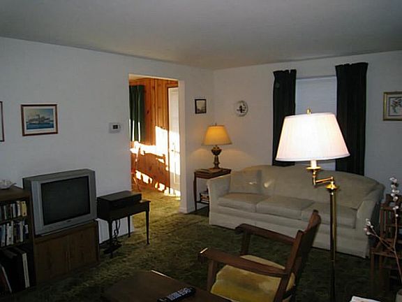 5th image of 1920 Parker Blvd