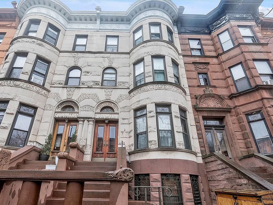 1st image of 264 Decatur St