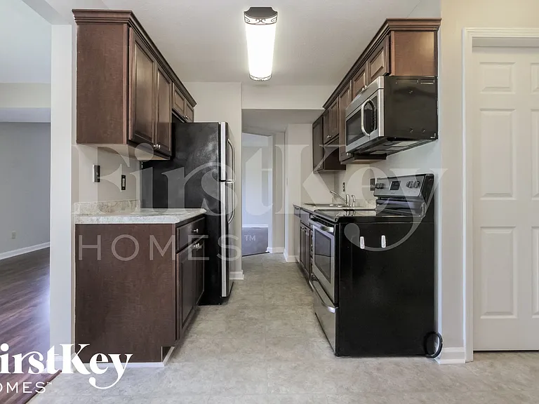 85 Westridge Blvd — Photo 6