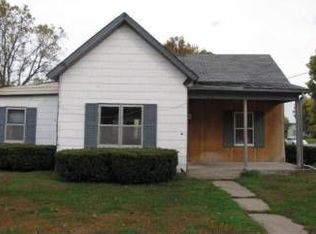604 Jenkins St, Slater, MO 65349