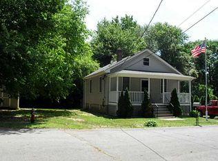 72 Page St, Warwick, RI 02889