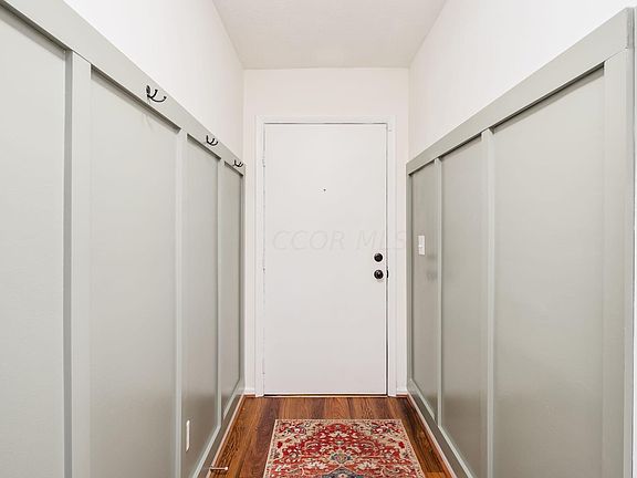 4th image of 209 Bombay Ave