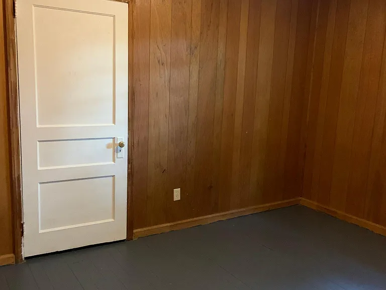 515 Lawrence St — Photo 11
