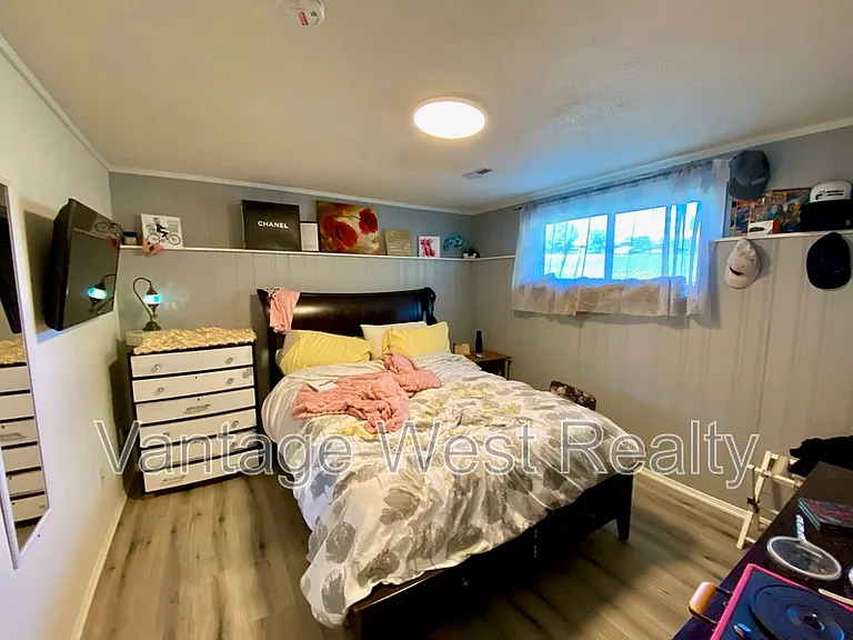 9509B Winview Rd — Photo 9