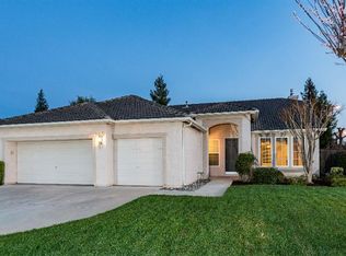 2987 Twain Ave, Clovis, CA 93611