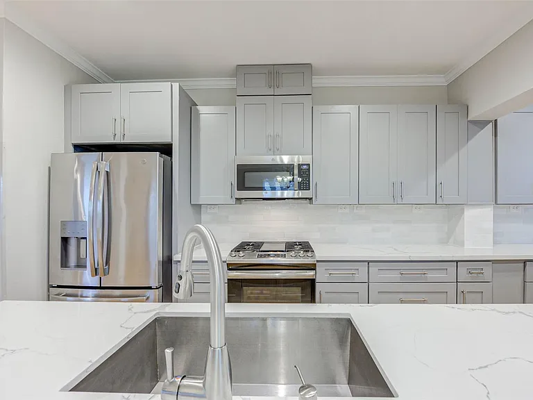 2202 Wentworth St #B — Photo 9