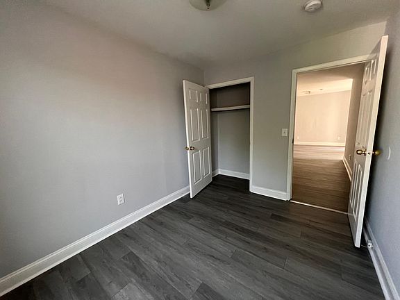 5th image of 1006 S 52nd St #62R