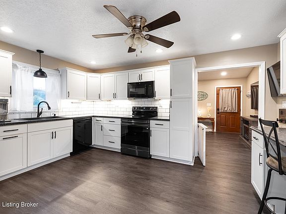 4th image of 380 Oakrun Dr