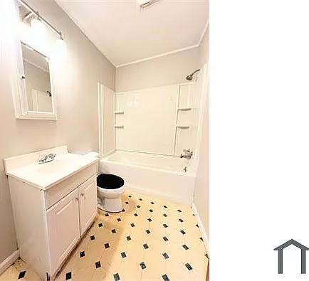 2608 2nd St NW — Photo 6