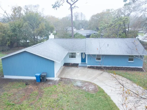 20004 Harvie Ln, Lutz, FL 33558