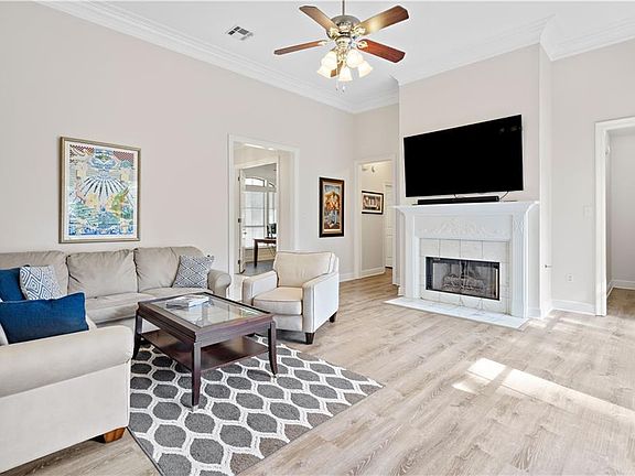 2nd image of 7121 Meadowbrook Dr