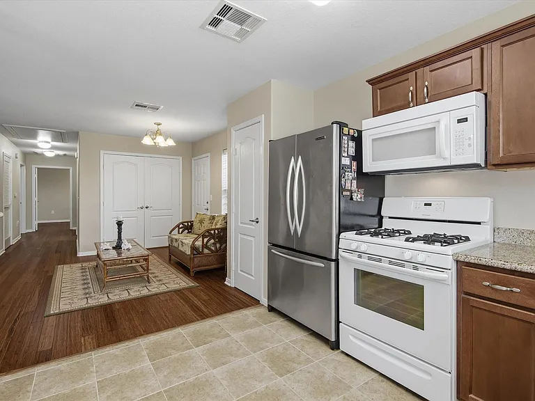 1618 Bayou Shore Dr — Photo 16