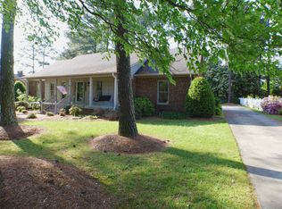 719 Westbrook Ave, Dunn, NC 28334