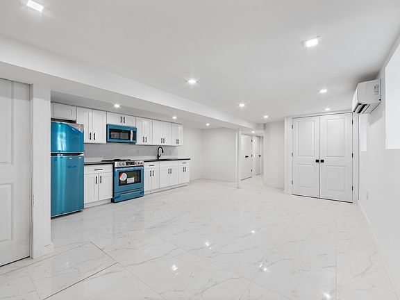 5th image of 291 Montgomery St #5