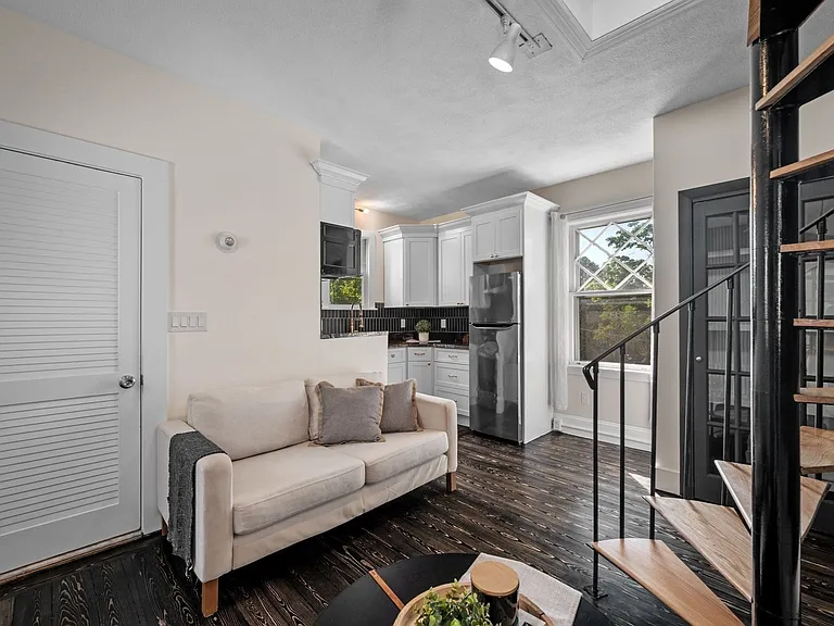 28 Columbus Ave #4 — Photo 3