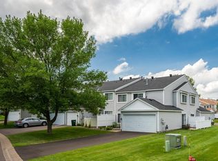 344 Leeward Trl, Woodbury, MN 55129